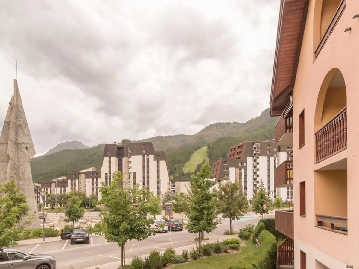 Charmant T2 Avec Grande Terrasse, Proche Telecabines Et Commerces, Parking Inclus - Fr-1-330F-43 Serre Chevalier 0*,  France